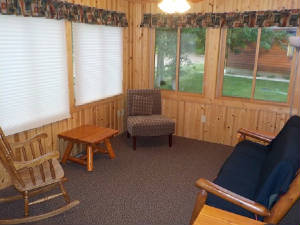 Cabin_18_Sunroom.jpg