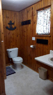 Cabin_4bathroom.jpg