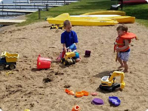 sandy_kids_area_by_lake_front.jpg