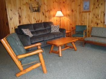 Cabin_14_Lvg_South_Side.jpg