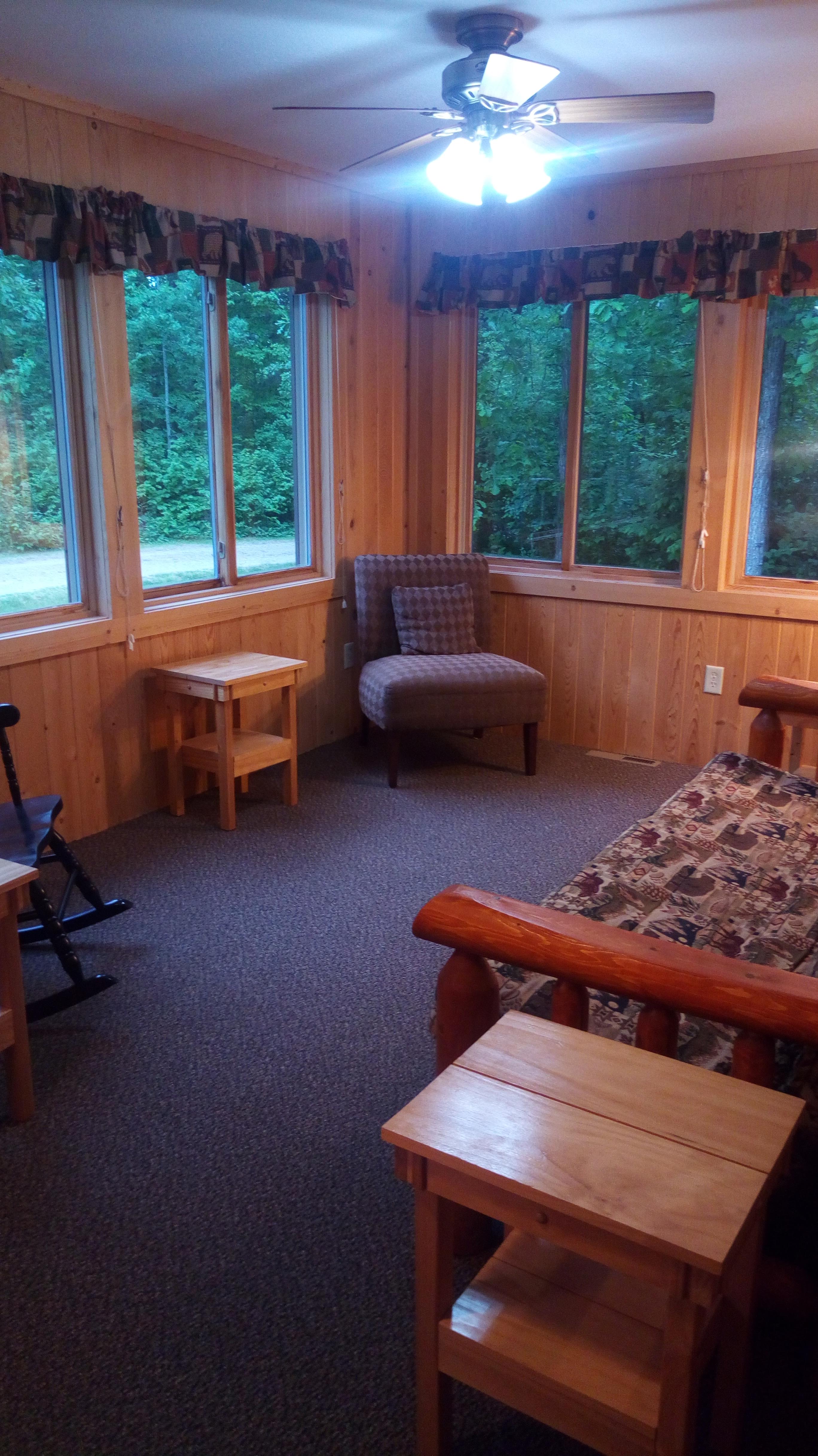 Cabin_19_Sunroom.jpg